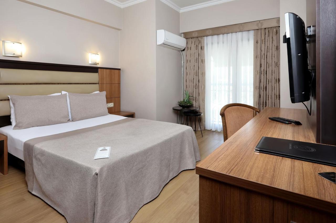 New Balturk Hotel Izmit Коджаели Екстериор снимка